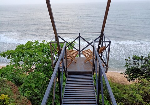 Cliffy Pande - The Ankh