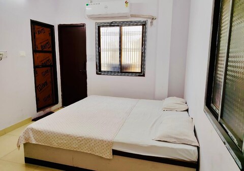 KESHARWANI GUEST HOUSE