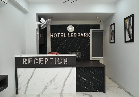Hotel Lee Park
