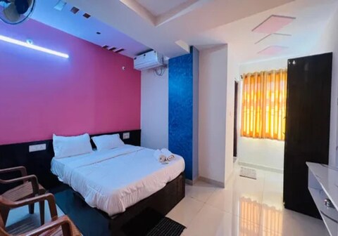 FabHotel Saanidhya Comforts