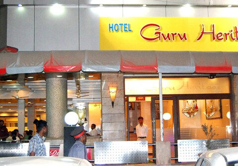 Shree Guru Heritage Hotel