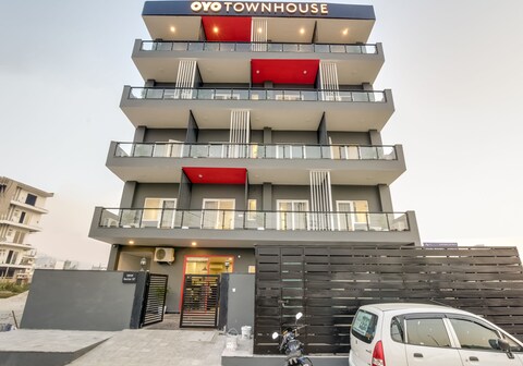 Hotel O Legend Studio