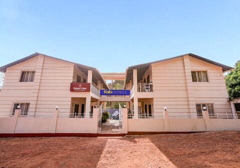 FabHotel Natures Nest In - Nr. Candolim Beach