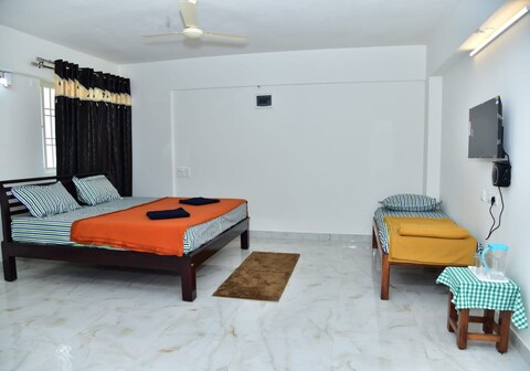 SHREE BALAJI PALACE