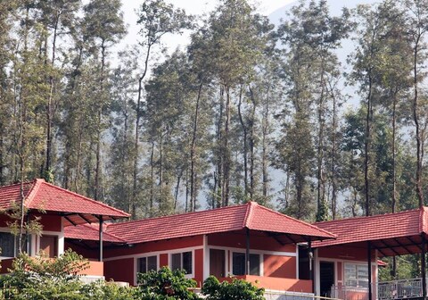 Kaapi Kaadu Holiday Home | Rooms & Cafe