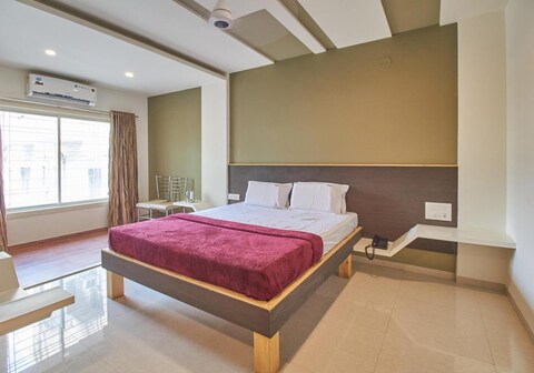 Hotel Anugraha Deluxe