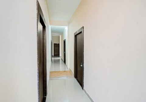 Spot on hotel meena