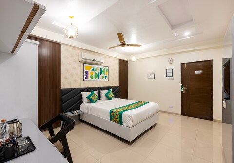 Treebo AR Grand, Gajuwaka