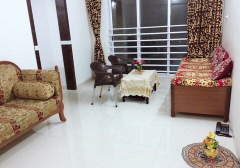 Goregaon West Private Bedroom Apartment