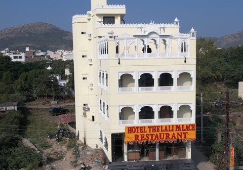 Hotel Lali Palace