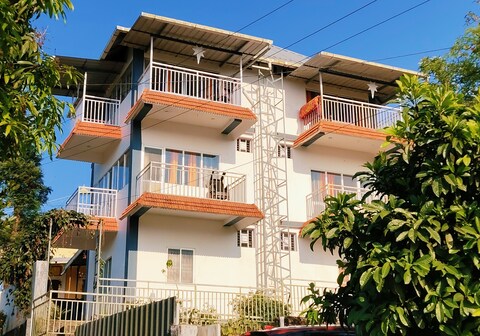 Dam valley home stay resort