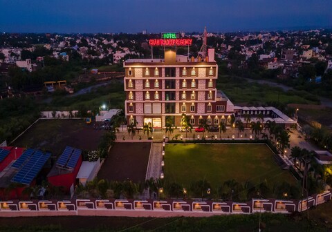 Hotel Chandradeep Regency
