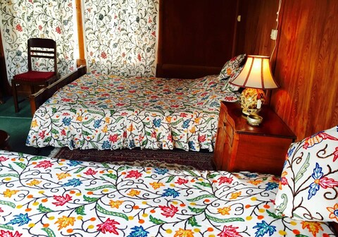 Wangnoo palace - Houseboat