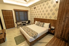 Hotel Cloud Inn, Bhowali Hotel Cloud Inn, Bhowali