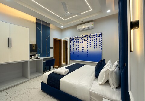 The Hotel Phoenix Inn