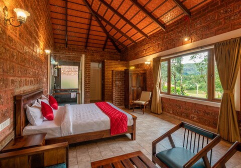 Chaya | 1BR Cottage, Chikmagalur by Roamhome