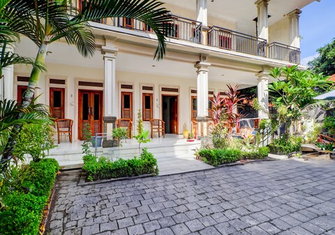 Collection O Budget Door Legian Inn @Poppies Road