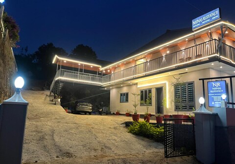 Nainas Residency
