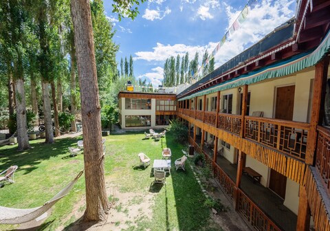 Hotel Shambhala Resort