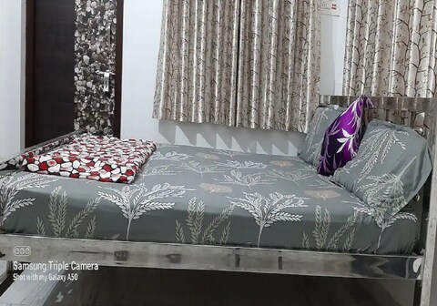 2 Bedroom Flat in South Kolkata with kitchen