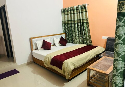 Amrit Palace Ayodhya