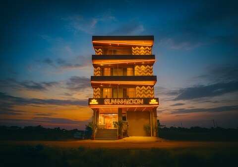 Hotel Sun N Moon