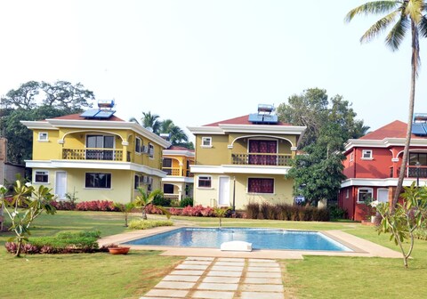 1 BHK Apartment with swimming pool at Costa Varde