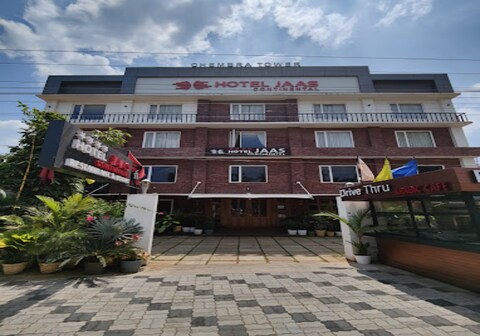 Hotel Jaas Continental