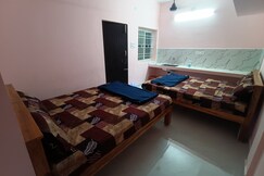 Ganesh Room's Non-ac (Second floor), Tiruvannamalai Ganesh Room's Non-ac (Second floor), Tiruvannamalai