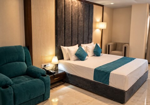 Tanora Hotels