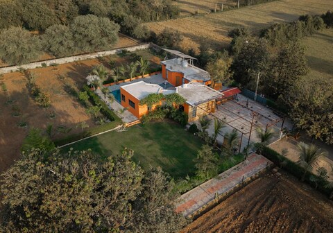 Big farm stay with all basic amenities