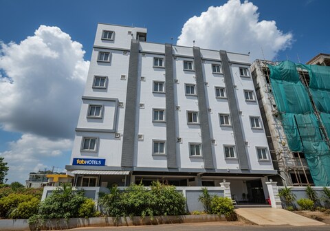 FabHotel SSR Ikon Suites - Nr Hyderabad Central University, Kondapur