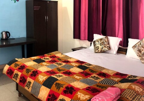 Mayank Homestay in Bir