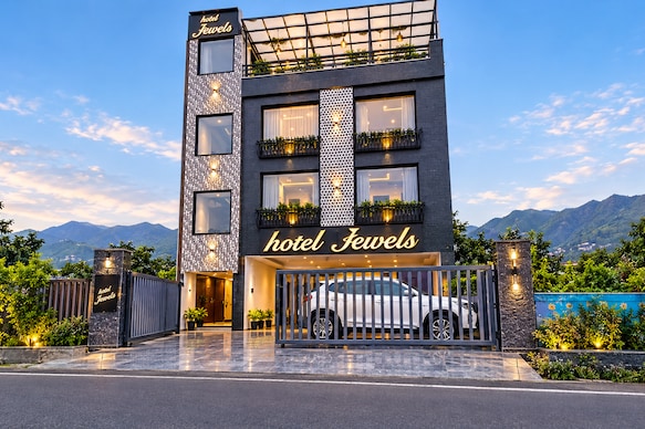Hotel Jewels @ Rajpur Road
