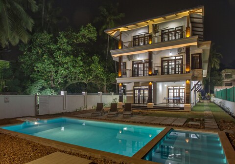 Villa Calangute Phase 12- 6BHK Villa with Pool & open to sky bathroom