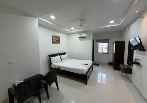 FabHotel PGR Guest Inn