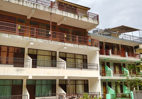 ADARSH HOTEL AND RESTAURANT