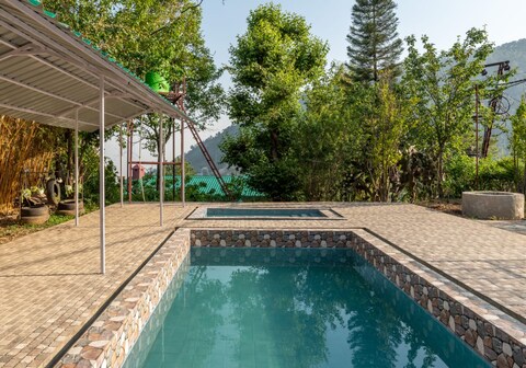 Lakeside Nook 1 BR Lake View Stay w Shared Pool