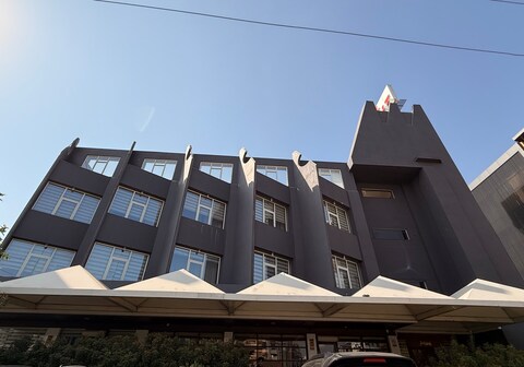 HOTEL WAY WAIT PARK TREAT