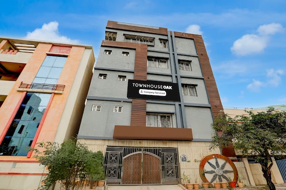 Townhouse Oak Tirupati Formerly Sky Towers