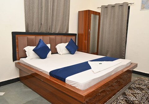 Pitambara Studio Apartments