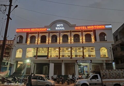 HOTEL MIDTOWN AC AND NON AC ROOMS