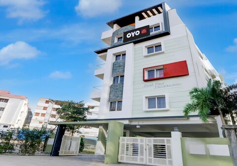 Hotel O Rock View Suits