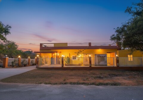 Via Airport Stay Inn