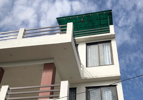 Chetna Paying Guest House