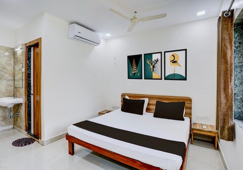 Hotel O Shree Prabhat