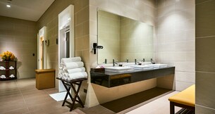 Windsor Plaza Hotel, Ho Chi Minh City Windsor Plaza Hotel, Ho Chi Minh City
