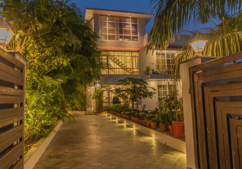 THE UDAIELITE 9 BHK Villa Udaipur