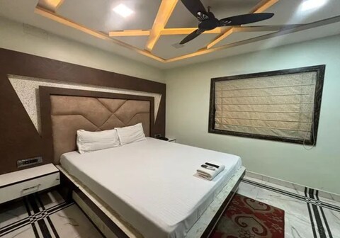 FabHotel The Ruby Park