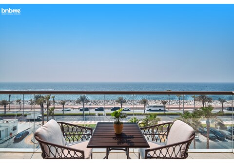 bnbmehomes Lux Beachfront Getaway on Palm 20412